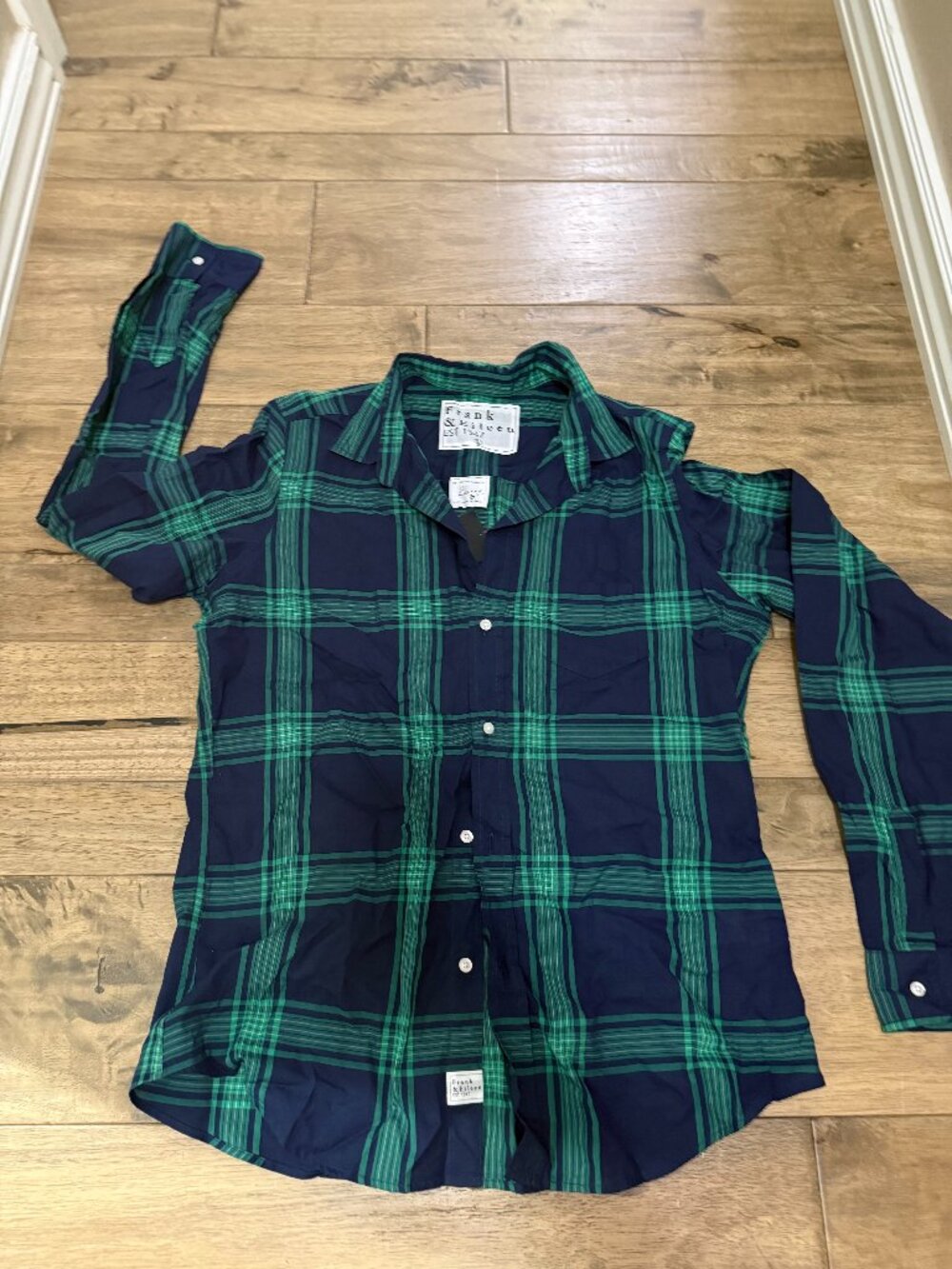 Frank & Eileen Barry Tailored Button Up Shirt Jade/Navy Plaid Size Large New